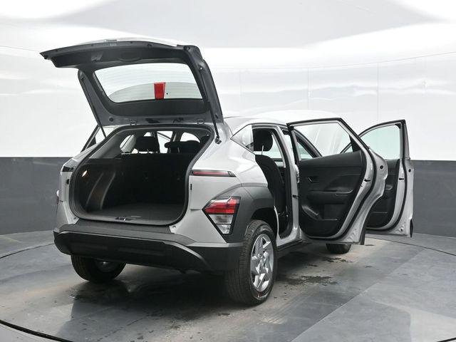 New 2027 Gray Hyundai SE AWD image 29