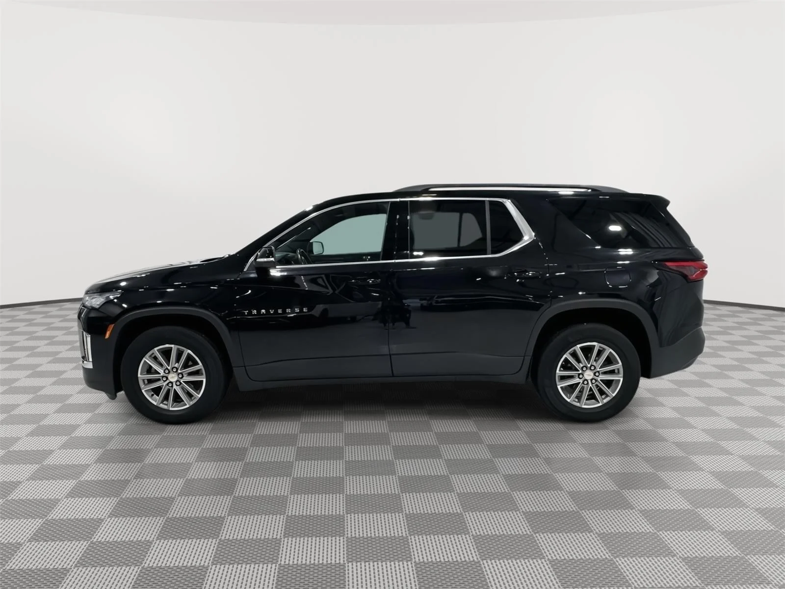 Used 2022 Mosaic Black Metallic Chevrolet LT Cloth image 2