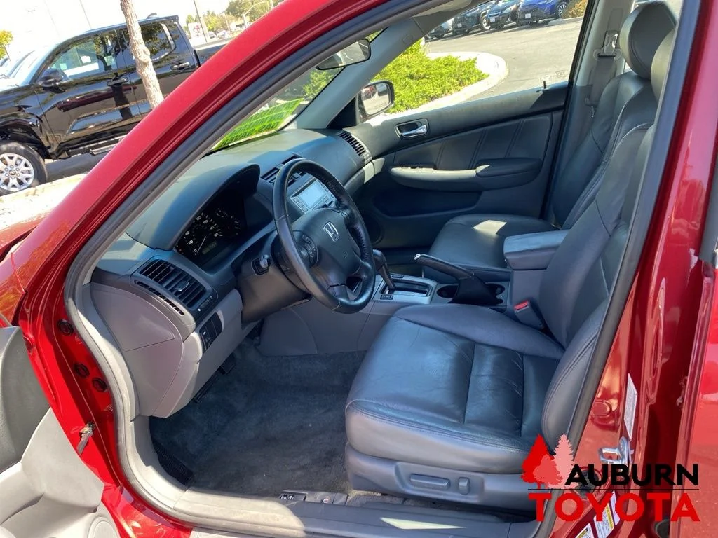 Used 2007 San Marino Red Honda EX-L image 28
