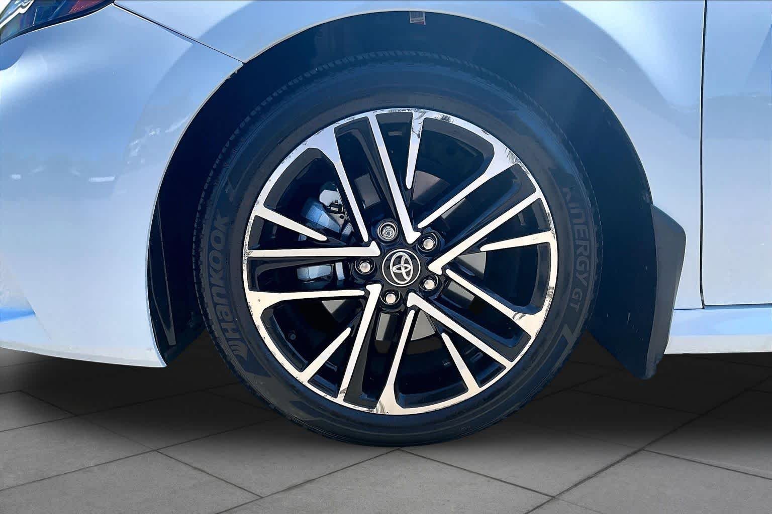 Certified Used 2025 Wind Chill Pearl Toyota XLE image 10