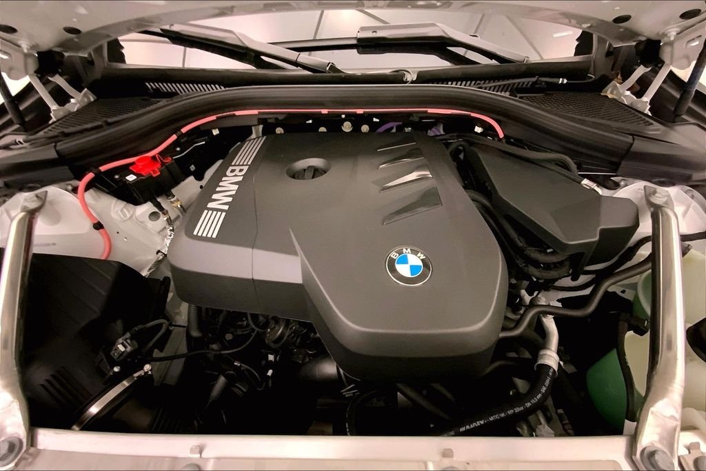 Used 2026 Alpine White BMW  image 8