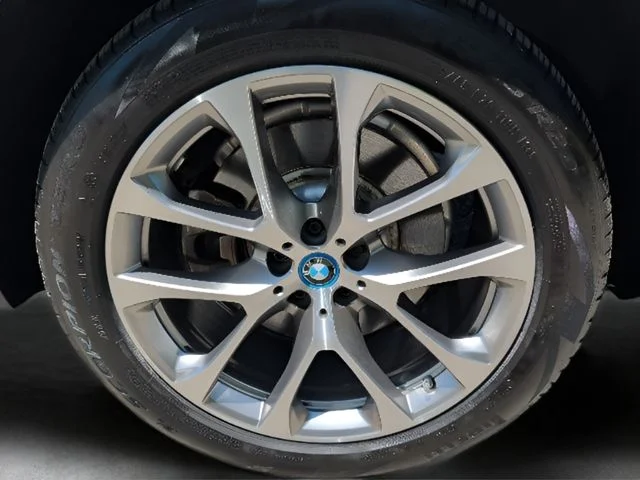 2025 BMW X5 50e - Photo 10