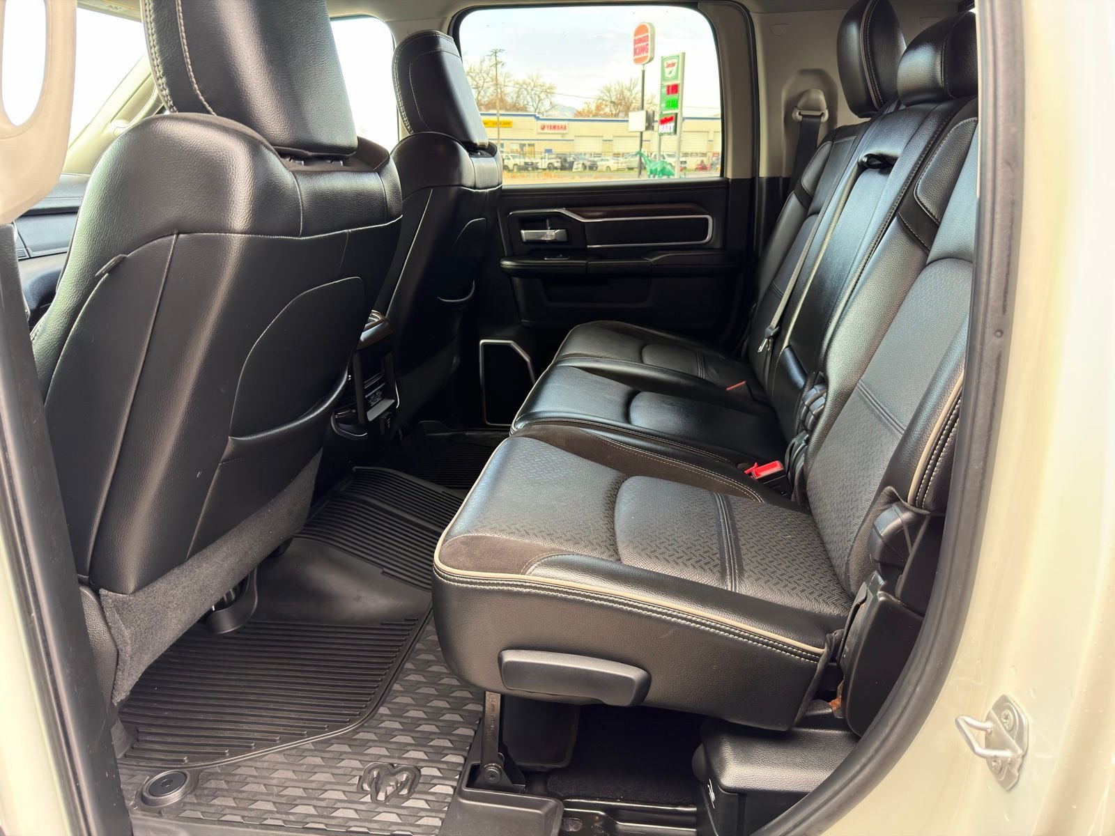 2023 RAM Ram 3500 Pickup Laramie - Photo 32