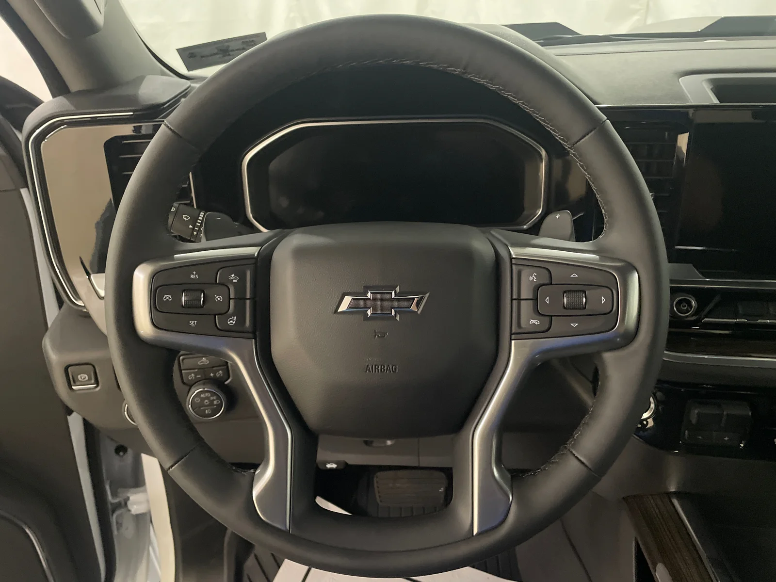 New 2026 Summit White Chevrolet LT Trail Boss image 13