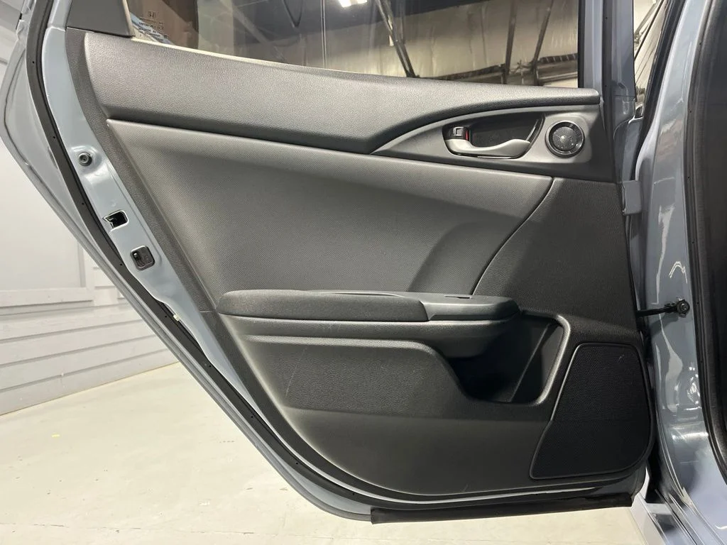 2021 Honda Civic Hatchback EX - Photo 29