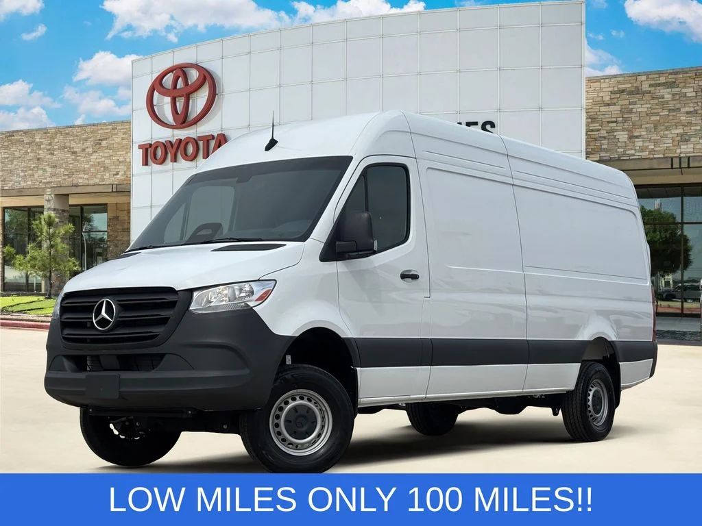 2025 Mercedes-Benz Sprinter 2500 170 WB HO High Roof 4x4's photo