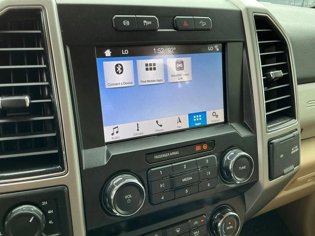 Used 2019 White Ford Lariat image 53