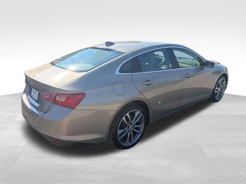 Used 2025 Gray Chevrolet LT image 5