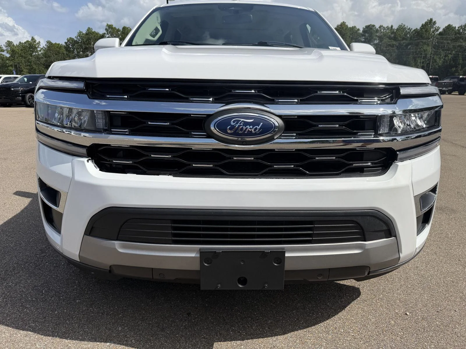 Used 2024 Oxford White Ford Limited image 24