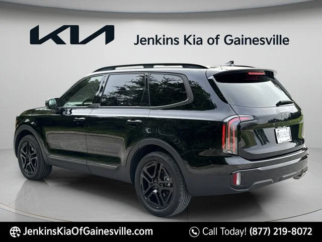 Used 2025 Black Kia EX X-Line image 5