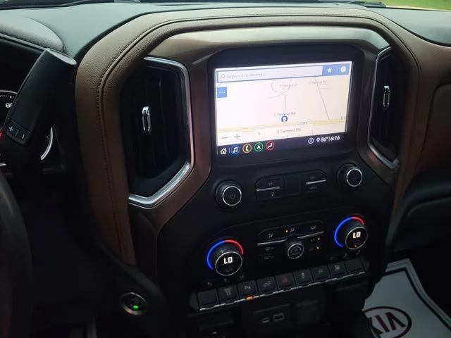 Used 2020 Black Chevrolet High Country image 17
