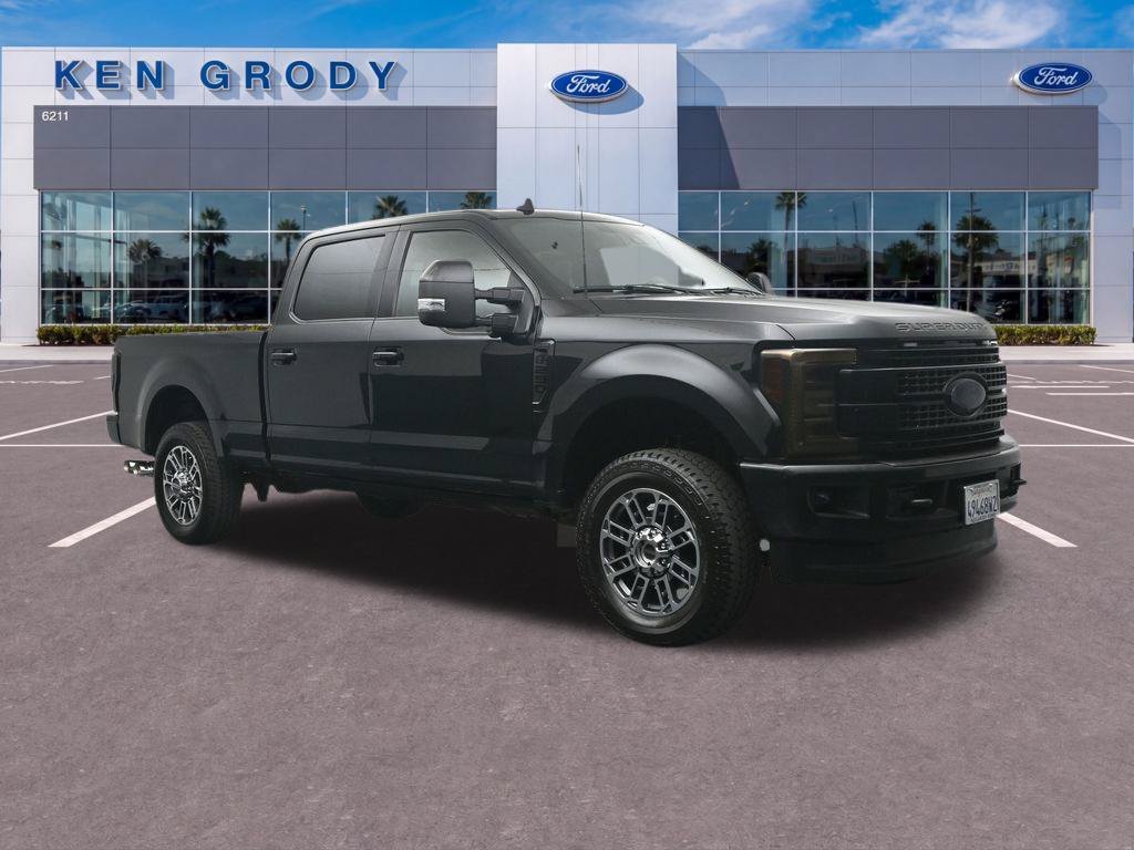 Used 2019 Black Ford Platinum image 1