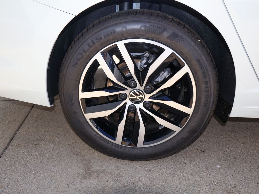 New 2026 White Volkswagen 1.5T SE image 9