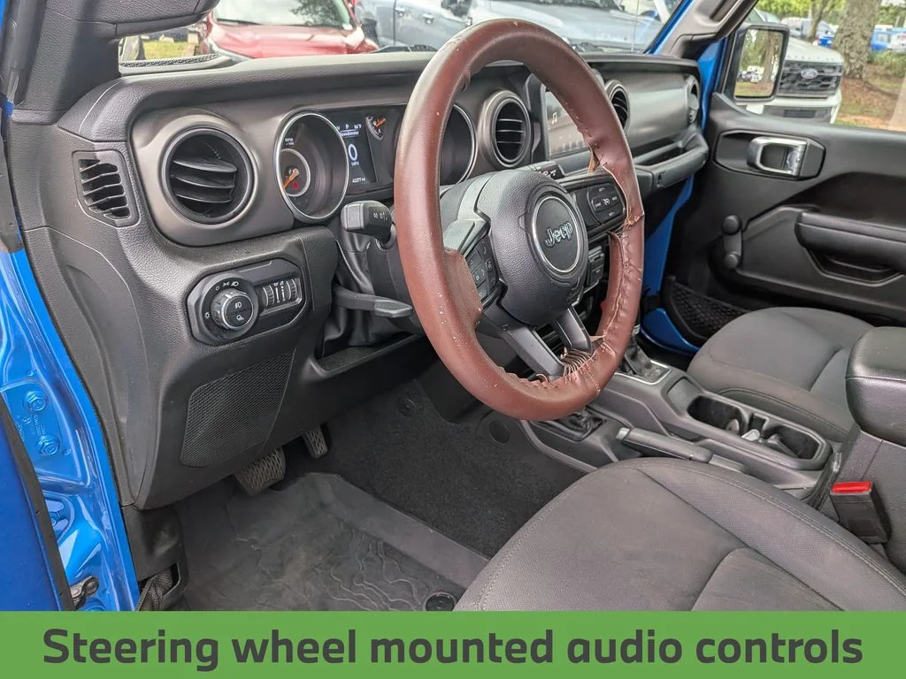 Used 2022 Blue Jeep Sport image 33