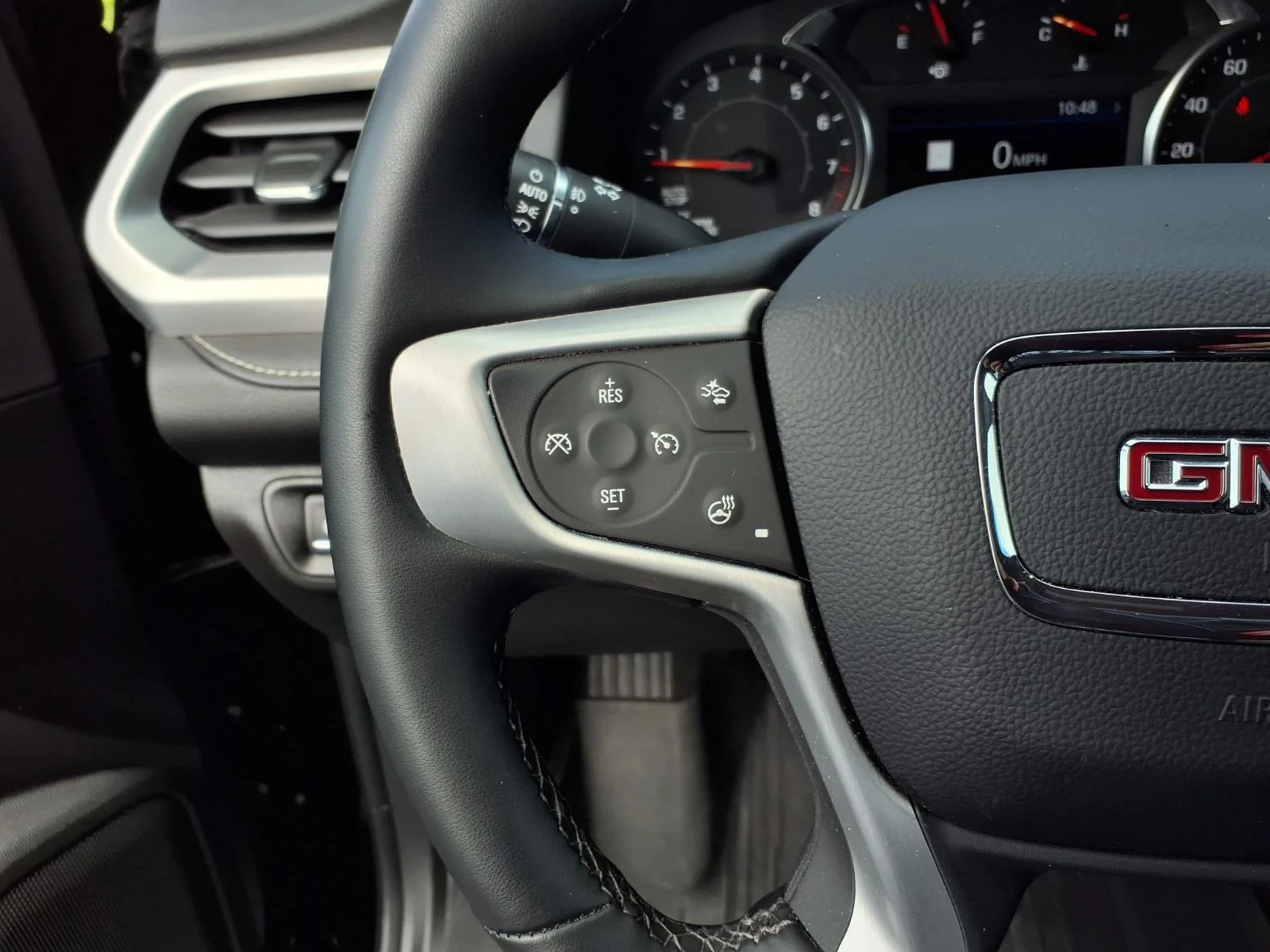 Used 2023 Black GMC SLT image 9