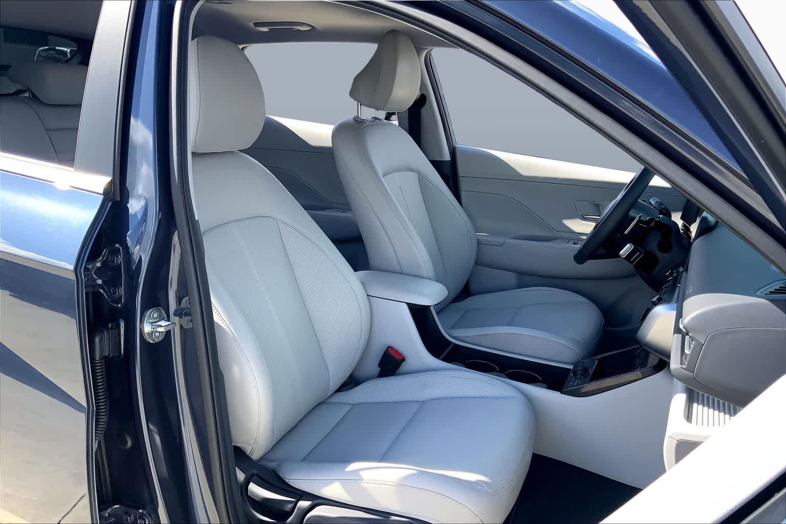 Used 2024 Denim Blue Pearl Hyundai Limited image 8
