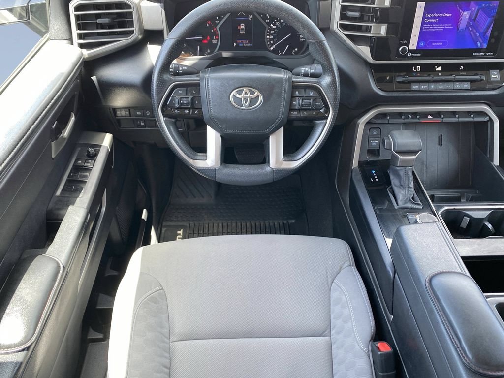 Used 2022 White Toyota SR5 image 12