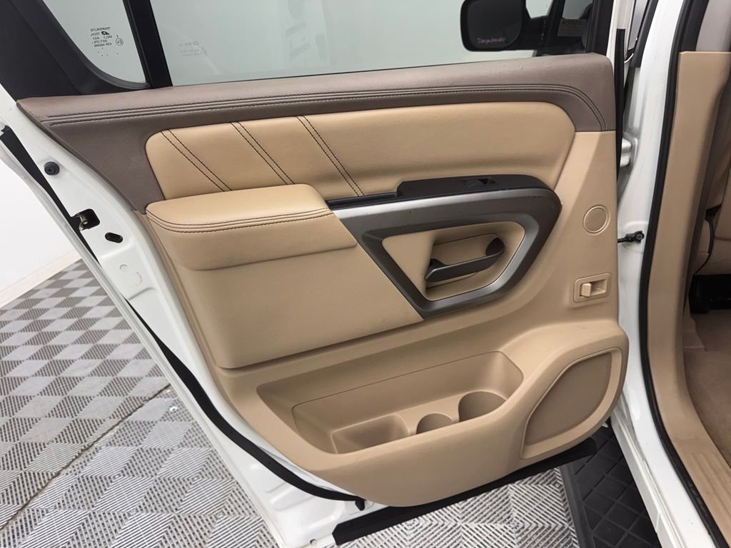 Used 2015 Pearl White Nissan Platinum image 39
