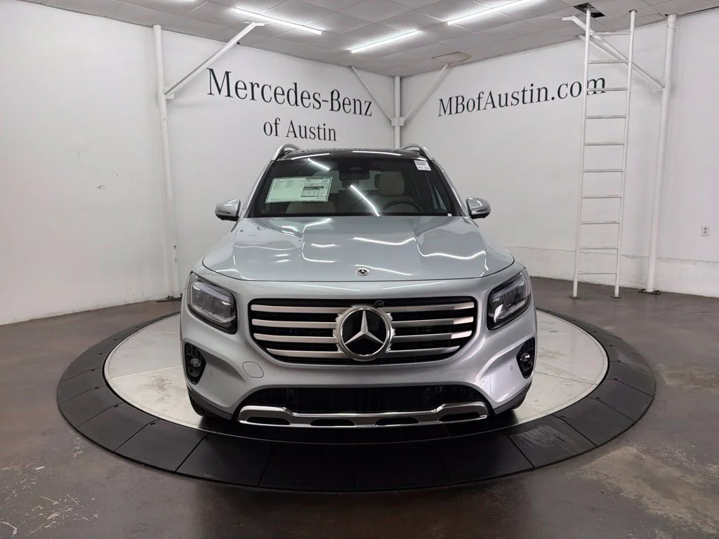 New 2026 Silver Mercedes-Benz GLB 250 image 2