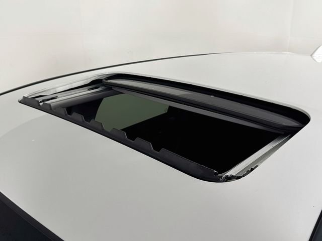 Used 2019 White Honda EX image 35