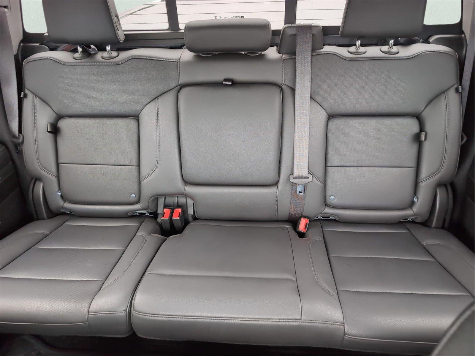 Used 2024 Sterling Metallic GMC SLT image 28