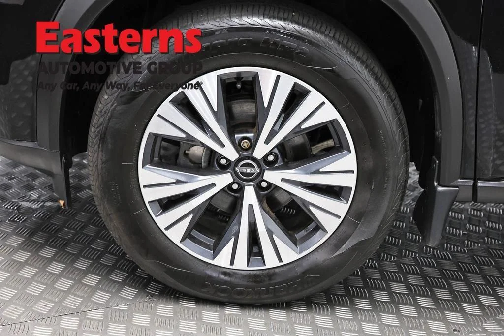 Used 2023 Black Nissan SV image 34
