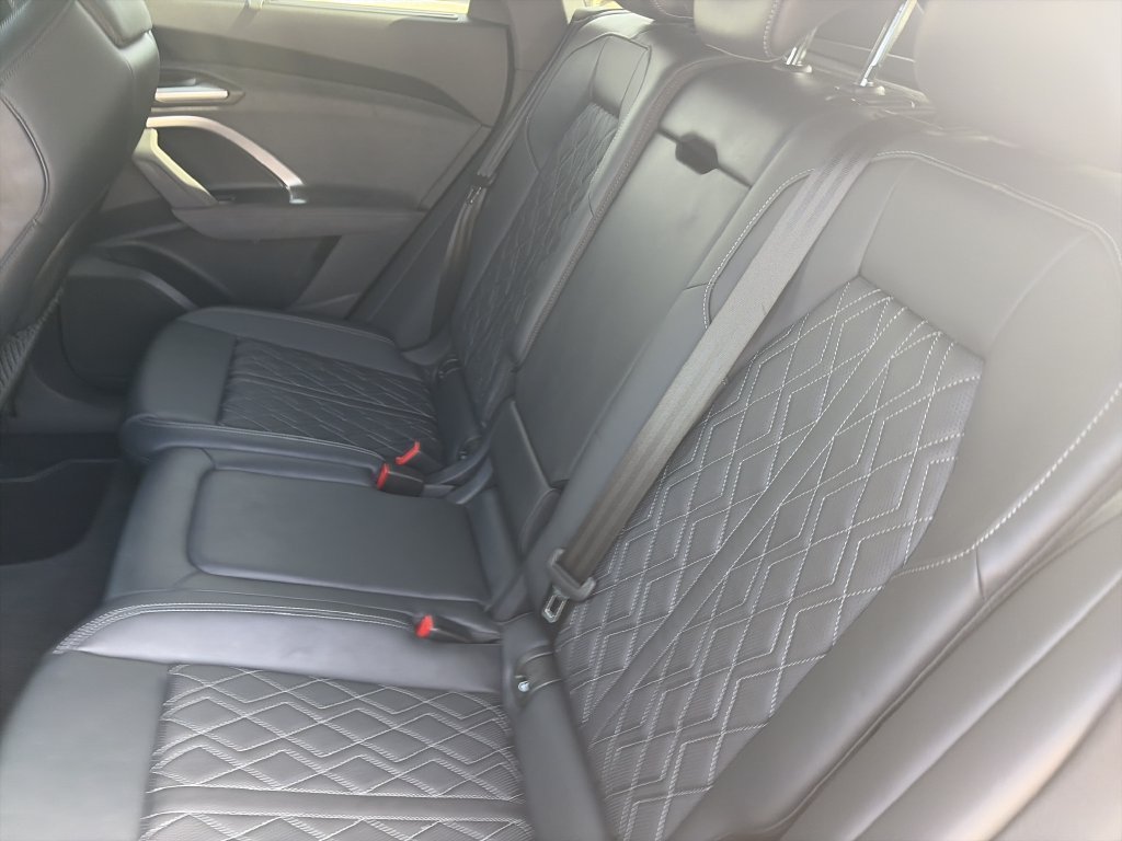 Used 2025  Audi 3.0T Premium Plus image 26