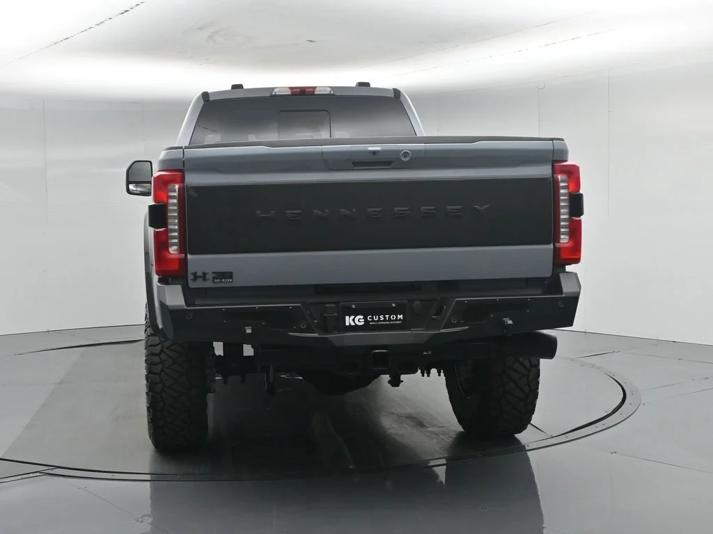 New 2026 Glacier Gray Metallic Tri-Coat Ford Lariat image 32