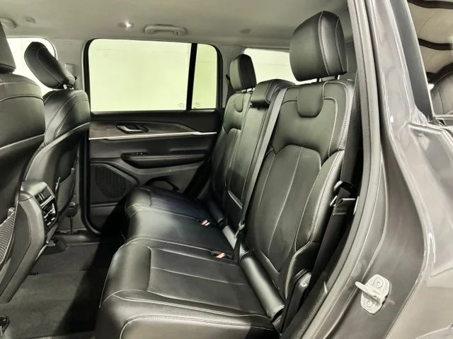 Used 2023 Gray Jeep Limited image 20