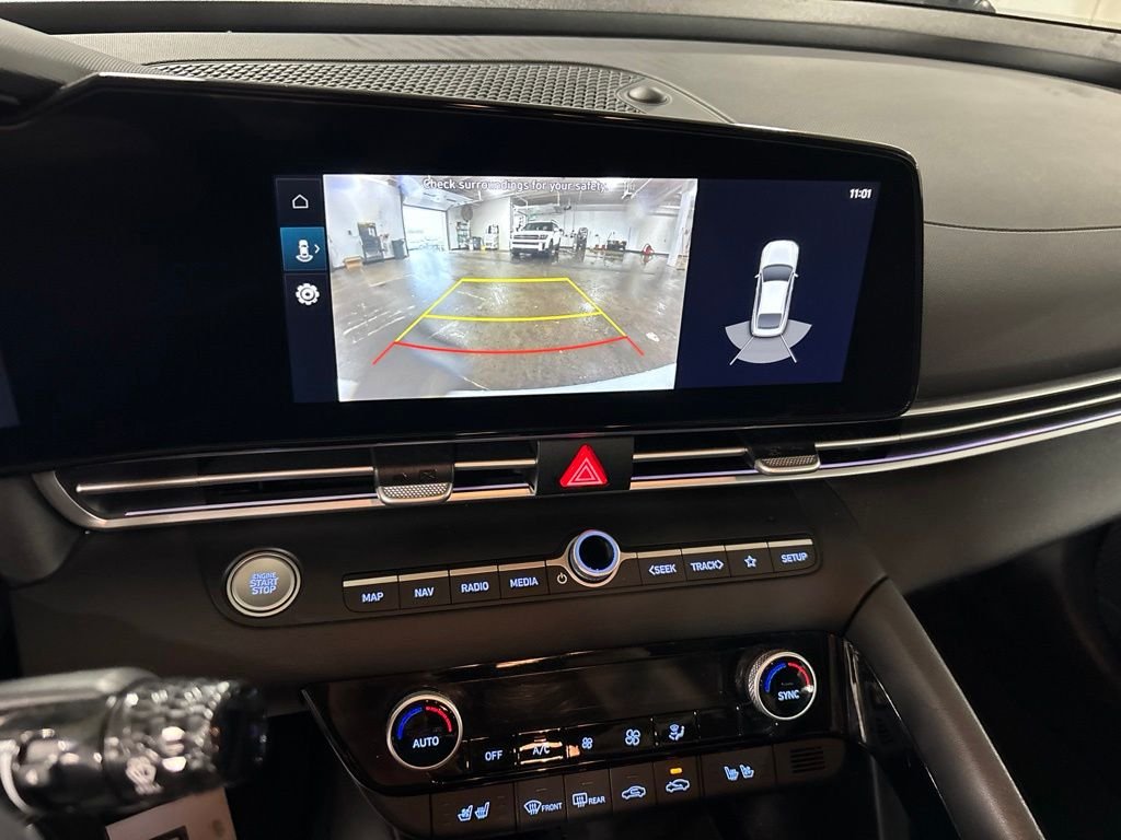 Used 2023 White Hyundai Limited image 26