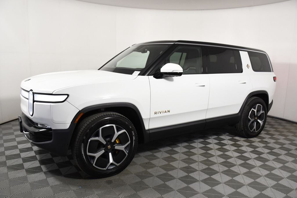 Used 2023 Rivian R1S Adventure with VIN 7PDSGABA0PN024045 for sale in Richfield, MN