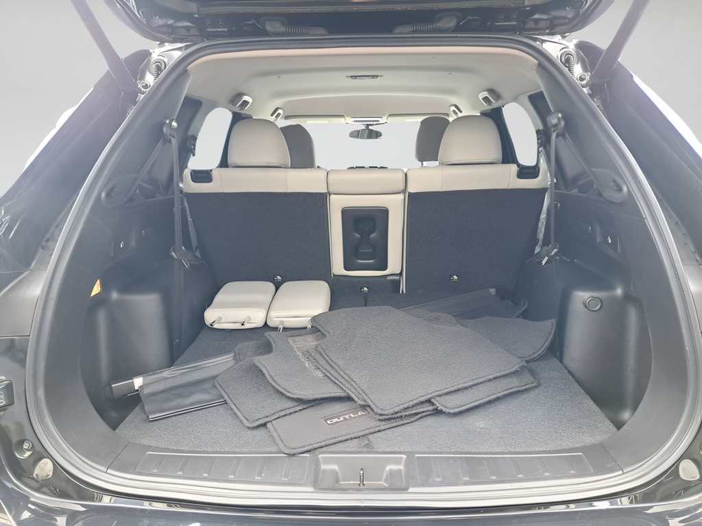 2023 Mitsubishi Outlander SEL - Photo 27