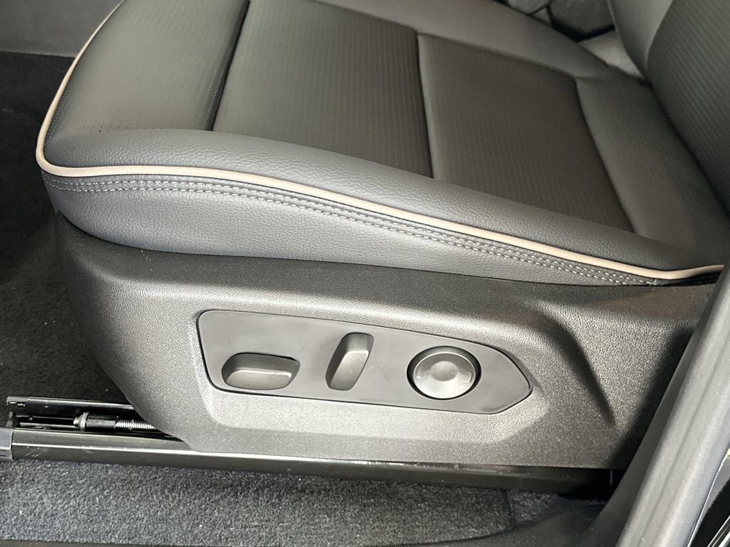 2026 GMC Canyon Denali - Photo 14