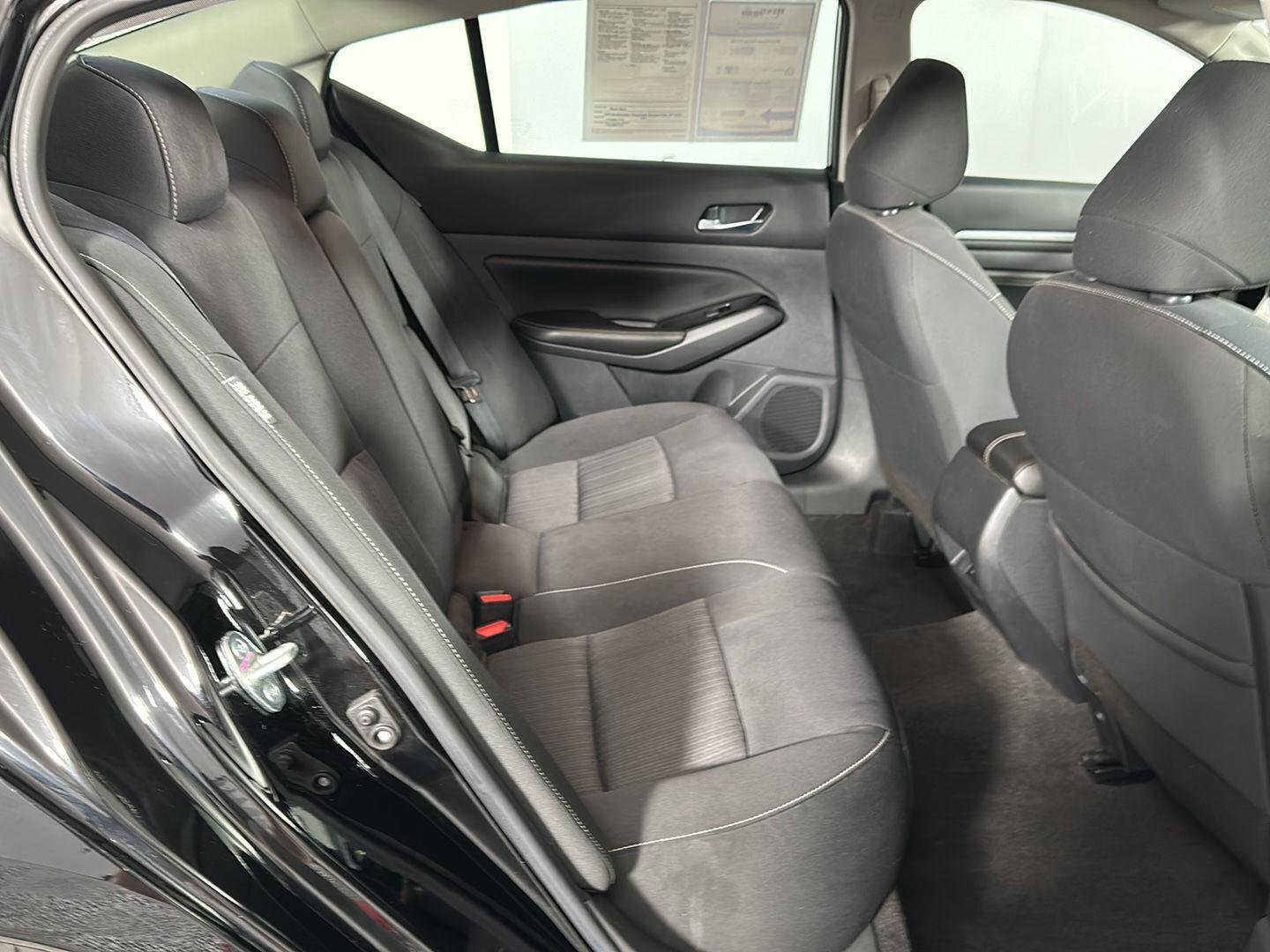 Used 2022 Super Black Nissan 2.5 SV image 27