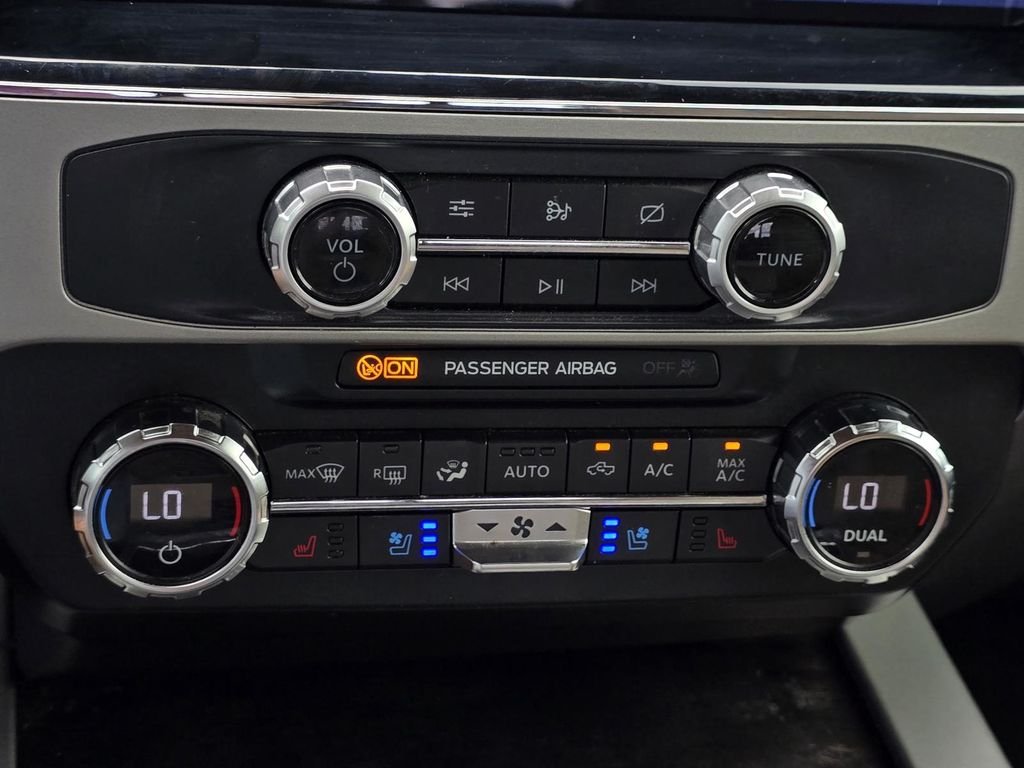 Used 2022 Race Red Ford Lariat image 27