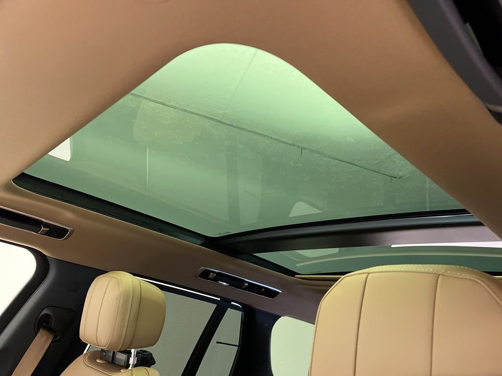 2026 Land Rover Range Rover SE - Photo 22