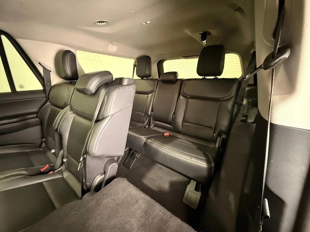 Used 2025 Black Ford Platinum image 20
