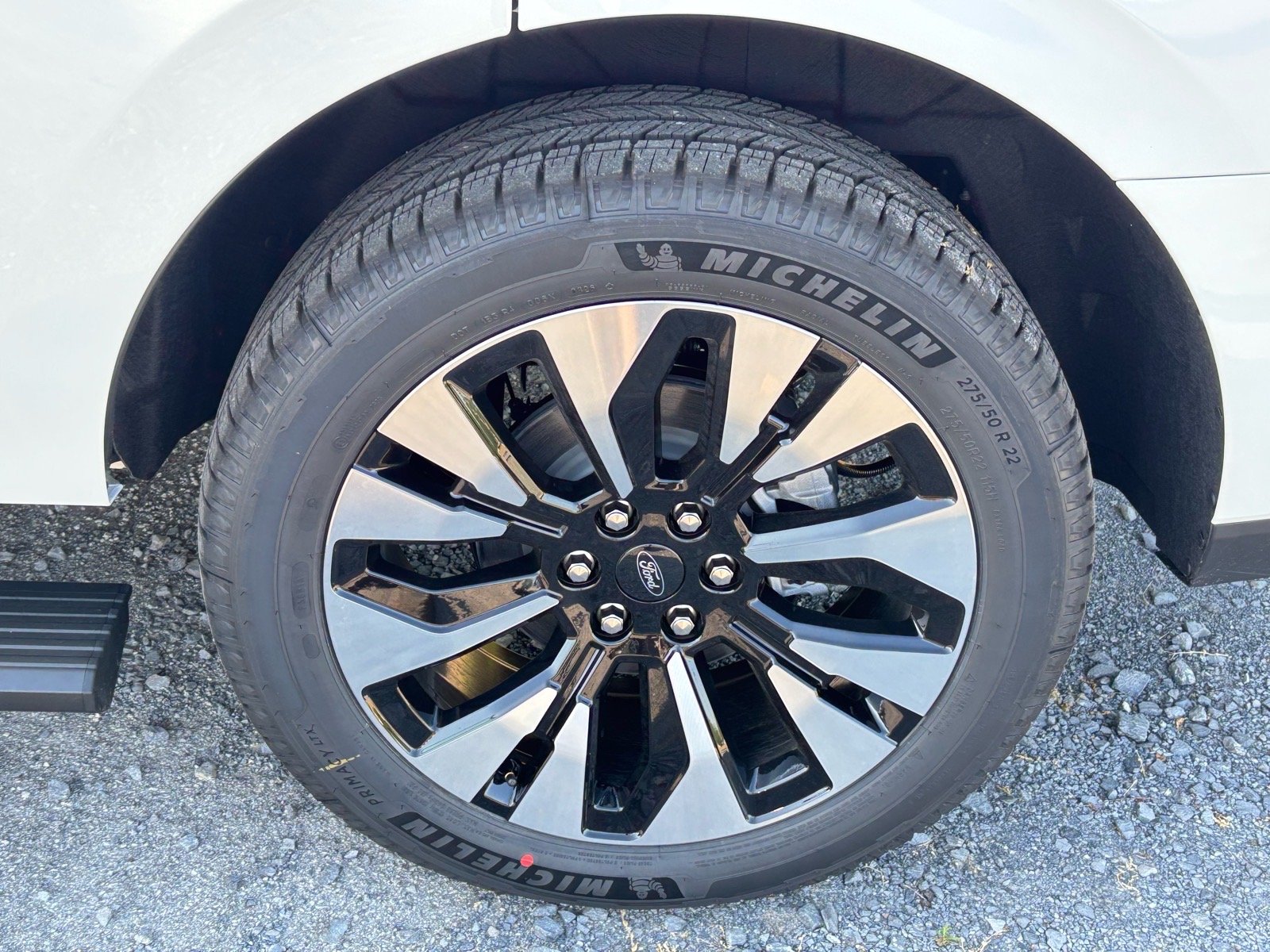 New 2026 Star White Metallic Tri-Coat Ford Platinum® image 6