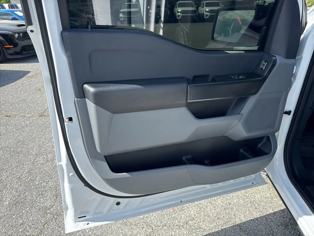 Used 2024 White Ford XL image 21