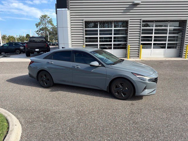 Certified Used 2022 Gray Hyundai SEL image 2