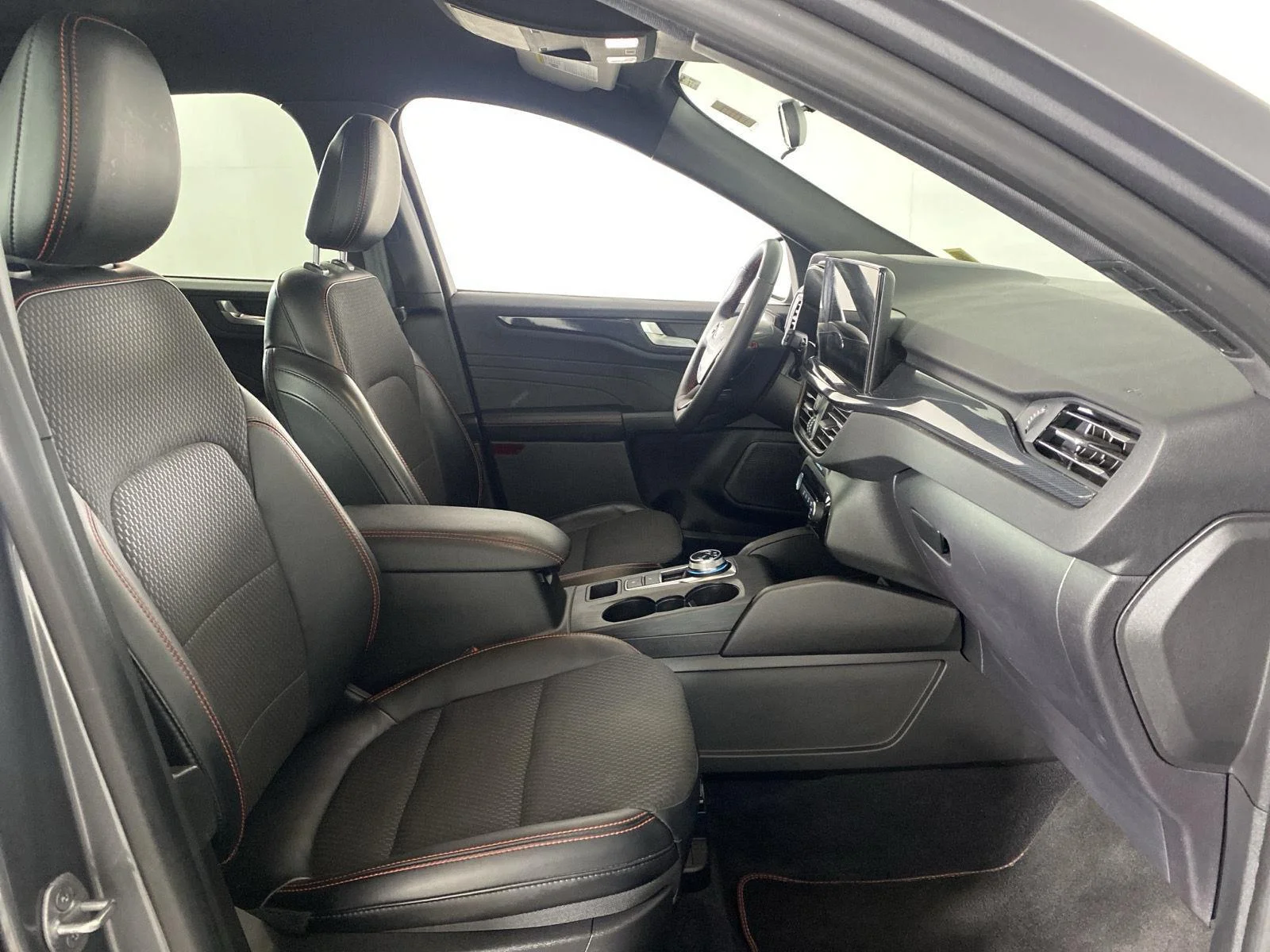 Used 2023 Carbonized Gray Ford ST-Line image 37