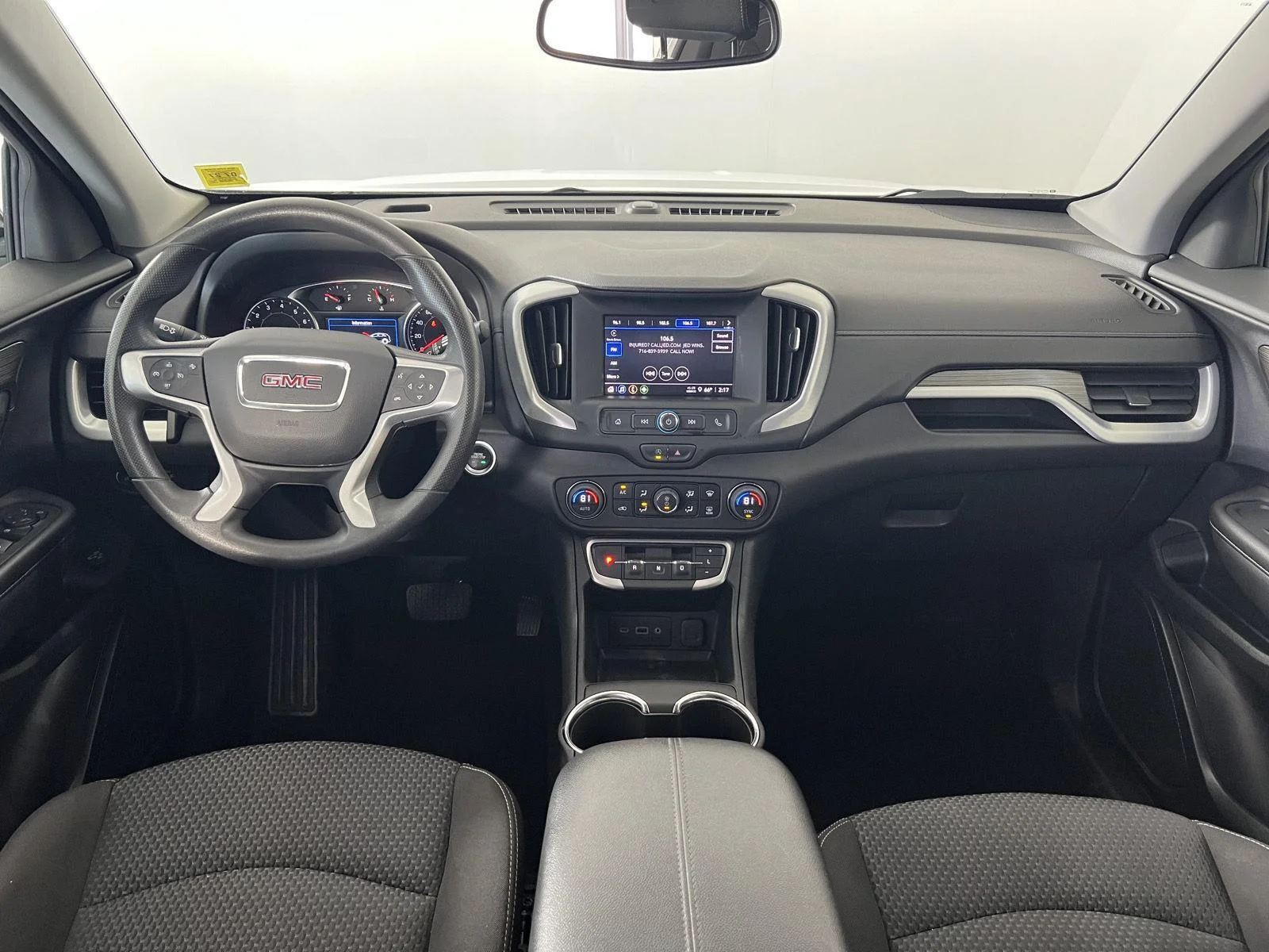 Used 2024 Summit White GMC SLE image 19