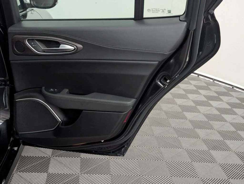 Used 2022 Black Alfa Romeo Ti image 37