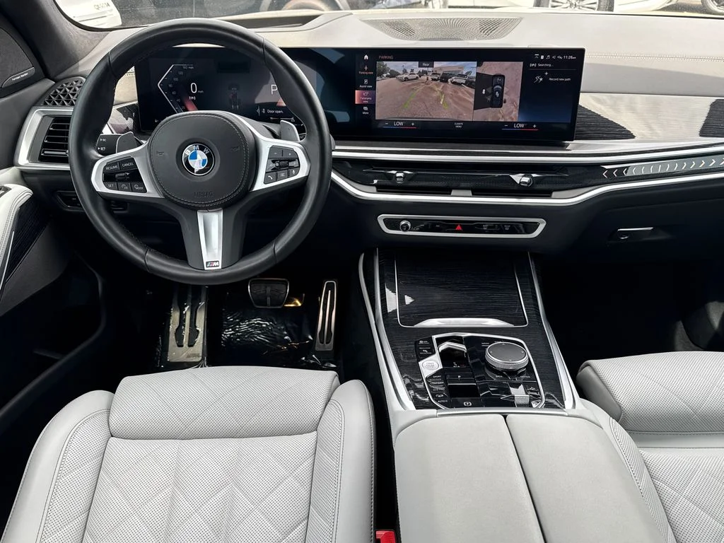 Used 2023 Gray BMW xDrive40i image 26