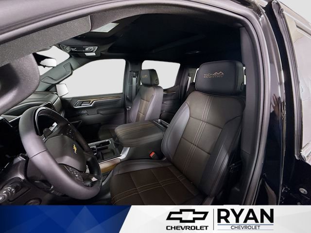 New 2026 Black Chevrolet High Country image 22