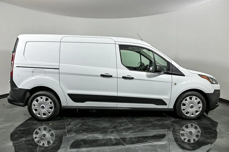 Used 2022 Frozen White Ford XL image 10
