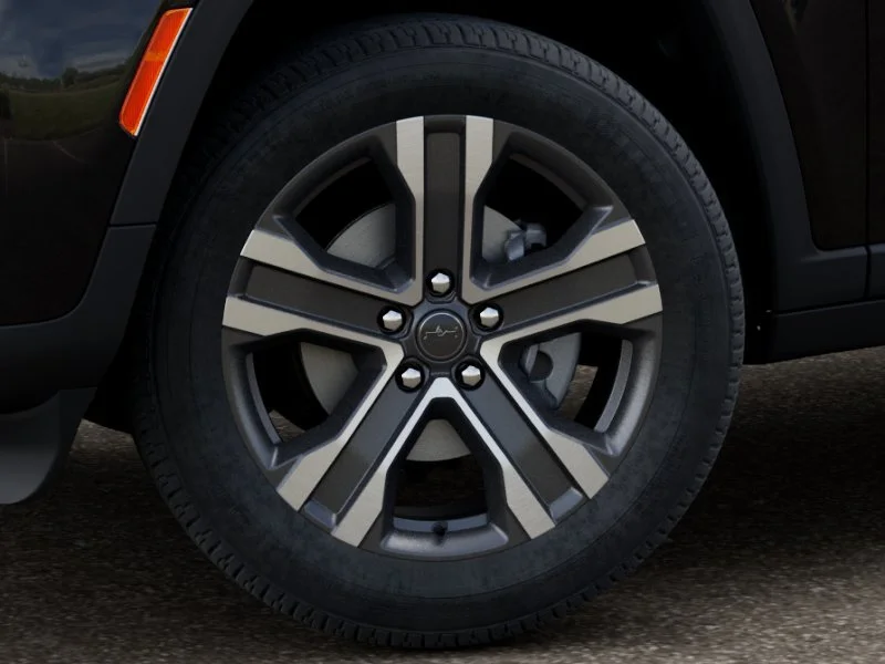 New 2027 High-Gloss Black Paint Jeep Limited image 8