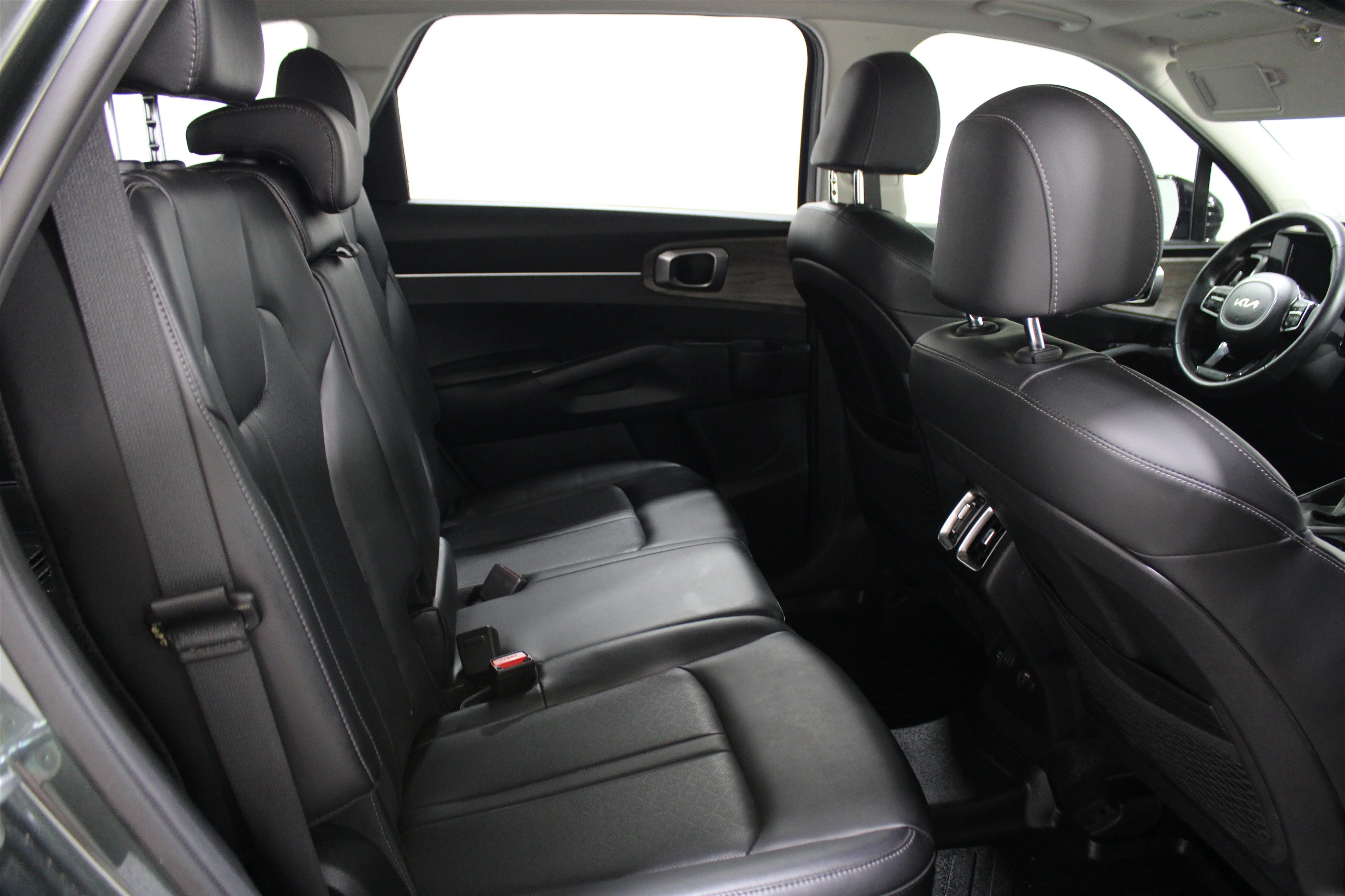 2023 Kia Sorento X-Line S - Photo 23