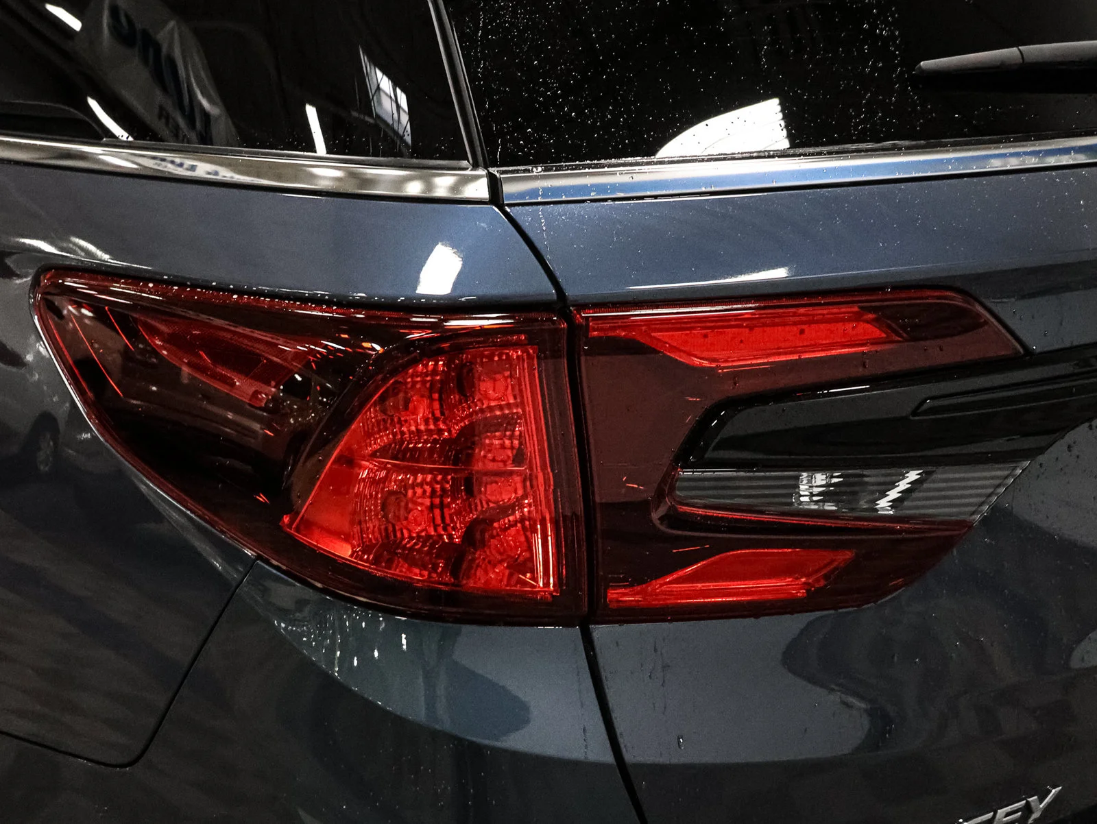 New 2027 Smoke Blue Pearl Honda EX-L image 15