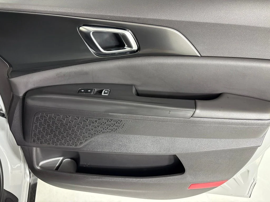 New 2027 Silver Kia EX image 14